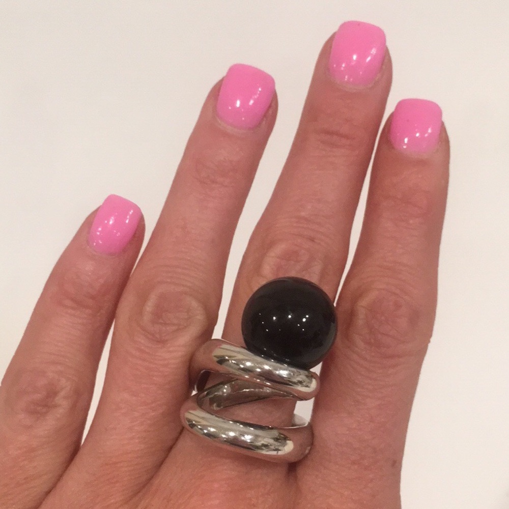 Nuovegioie Silver and Onyx Ring